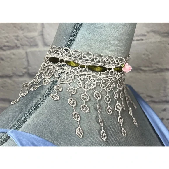Handmade Upcycled Vintage Lace Choker with Dangling Lace Medallions - Picture 2 of 5